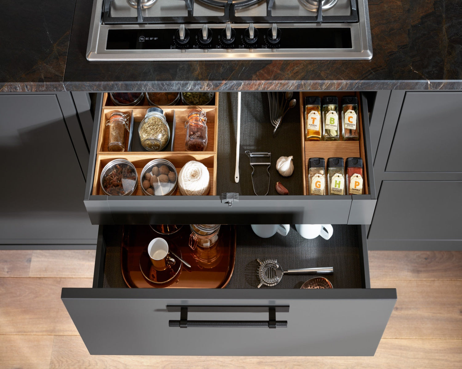 Kitchen & Pantry